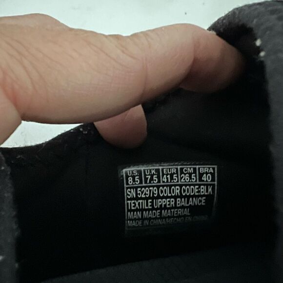 Men’s skechers air cooled, memory foam sneakers - Picture 3 of 4